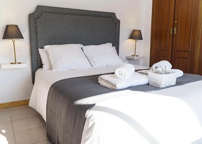 Campillo 23 * Trujillo